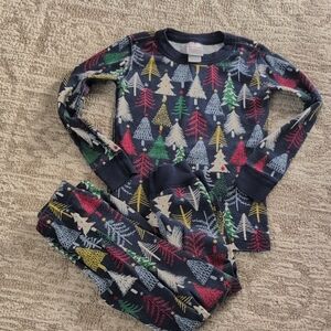 Hanna Andersson Navy Kids Pajama Set with Multicolor Holiday Trees 5T